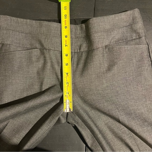 Express Editor Pants 6R Flare Legs Low Rise Gray Business Career - Picture 9 of 10